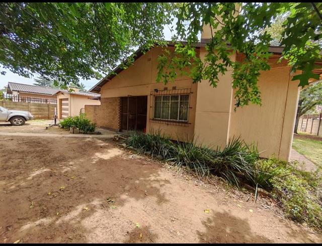 3 BEDROOM HOUSE FOR SALE IN VANDERBIJLPARK SE 1